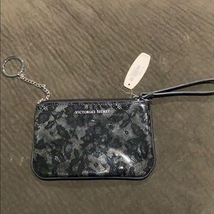 Victoria’s secret wallet